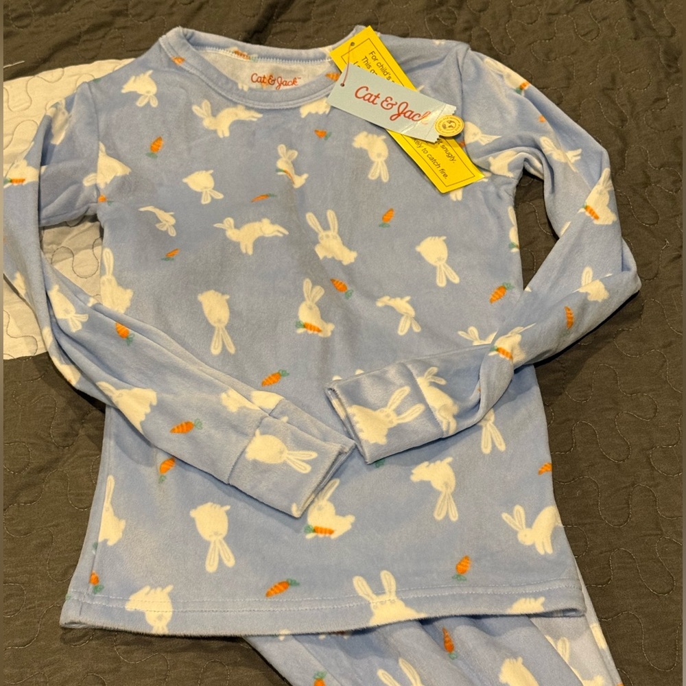 Cat and Jack NWT Easter pajamas size 10